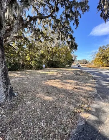 Oak Street Lady Lake FL 32159