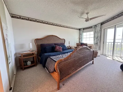 1155 Edgewater Circle Bradenton FL 34209