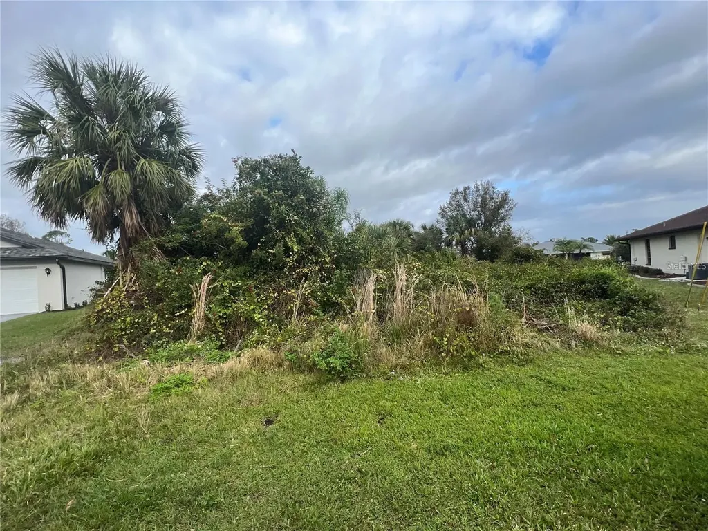 30 Santarem Circle Punta Gorda FL 33983