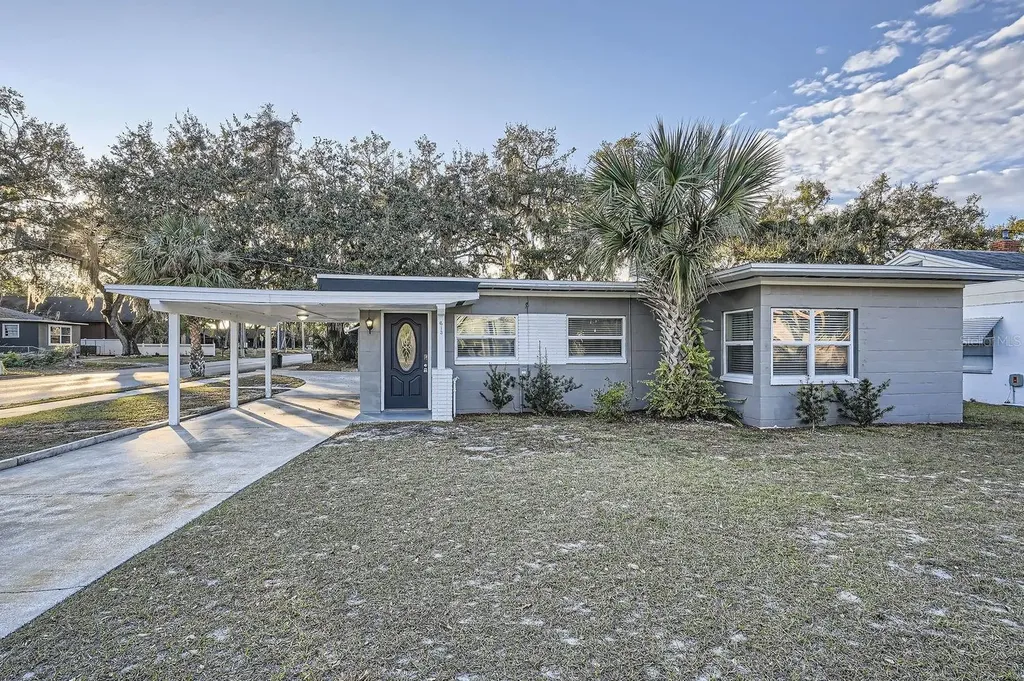 613 Ross Street Leesburg FL 34748