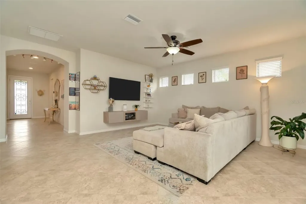 16340 Treasure Point Drive Wimauma FL 33598