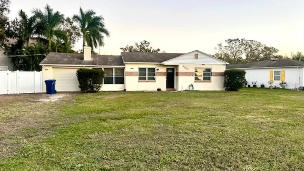 6202 S Jones Road Tampa FL 33611