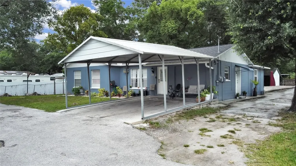 8106 N Rome Avenue Tampa FL 33604