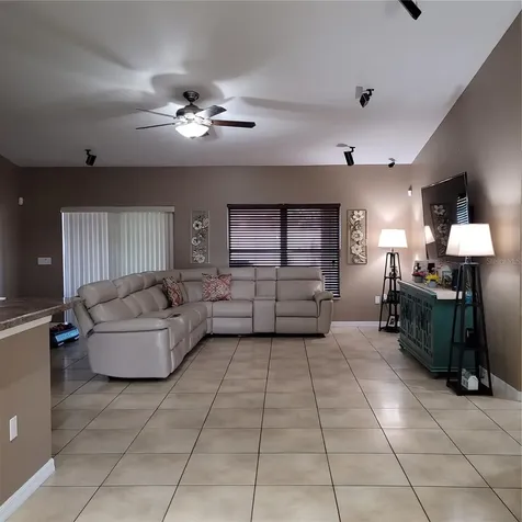 4047 Marina Isle Drive Kissimmee FL 34746