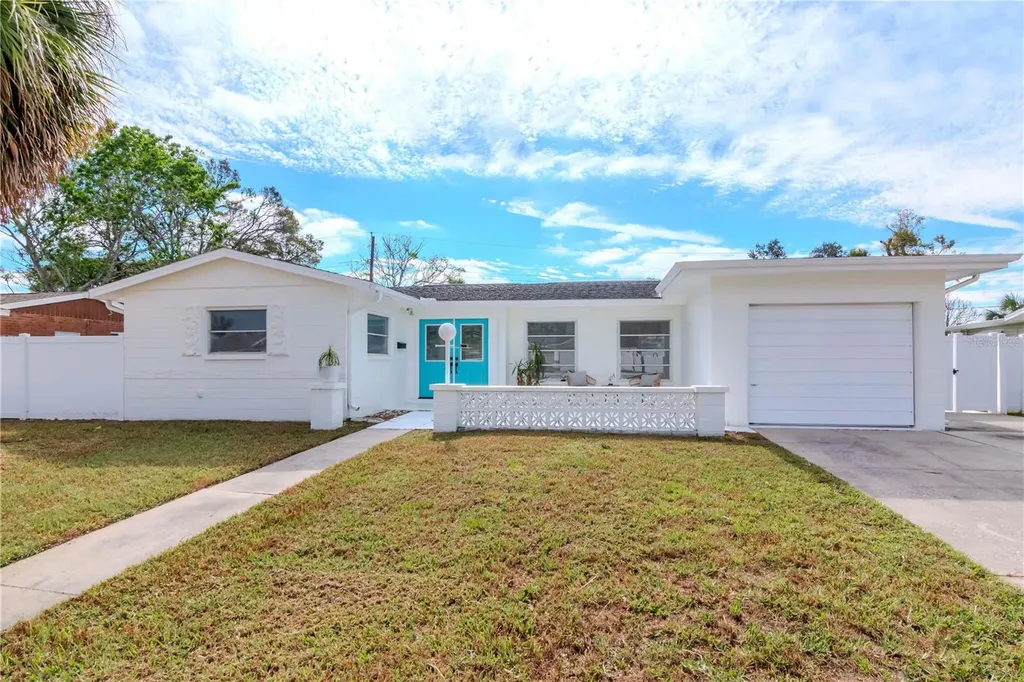 5912 32nd Avenue N St Petersburg FL 33710