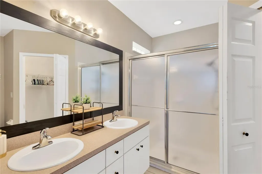 10814 Newbridge Drive Riverview FL 33579