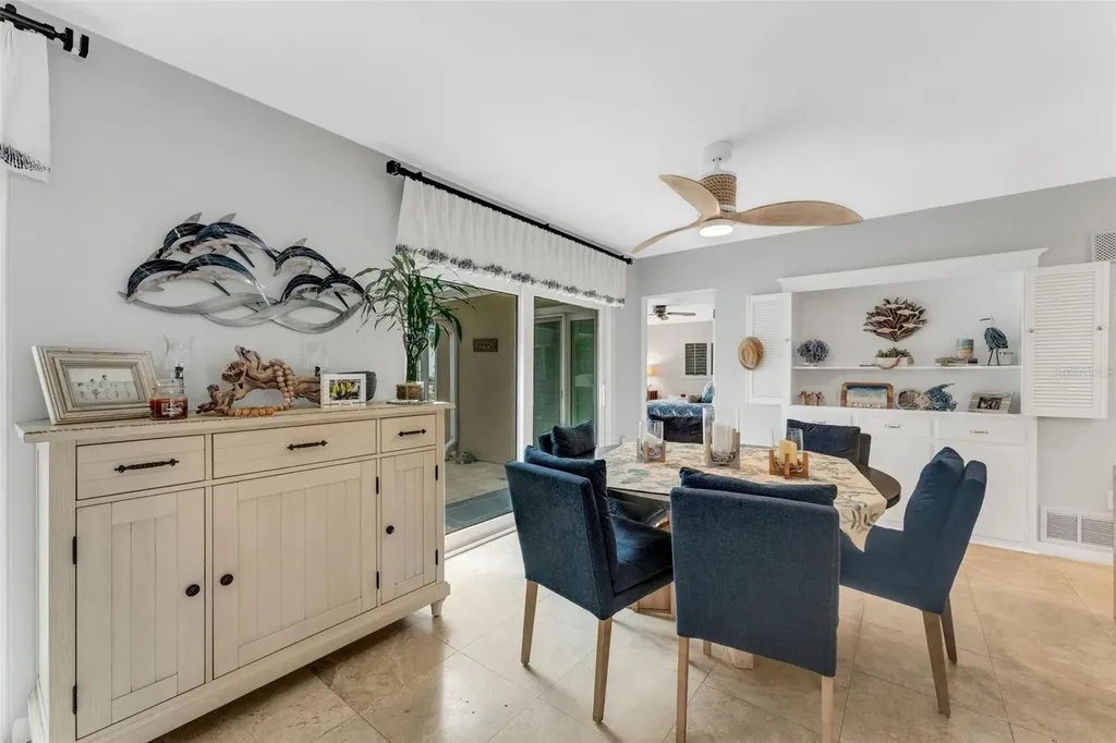 5376 Shadow Lawn Drive Sarasota FL 34242