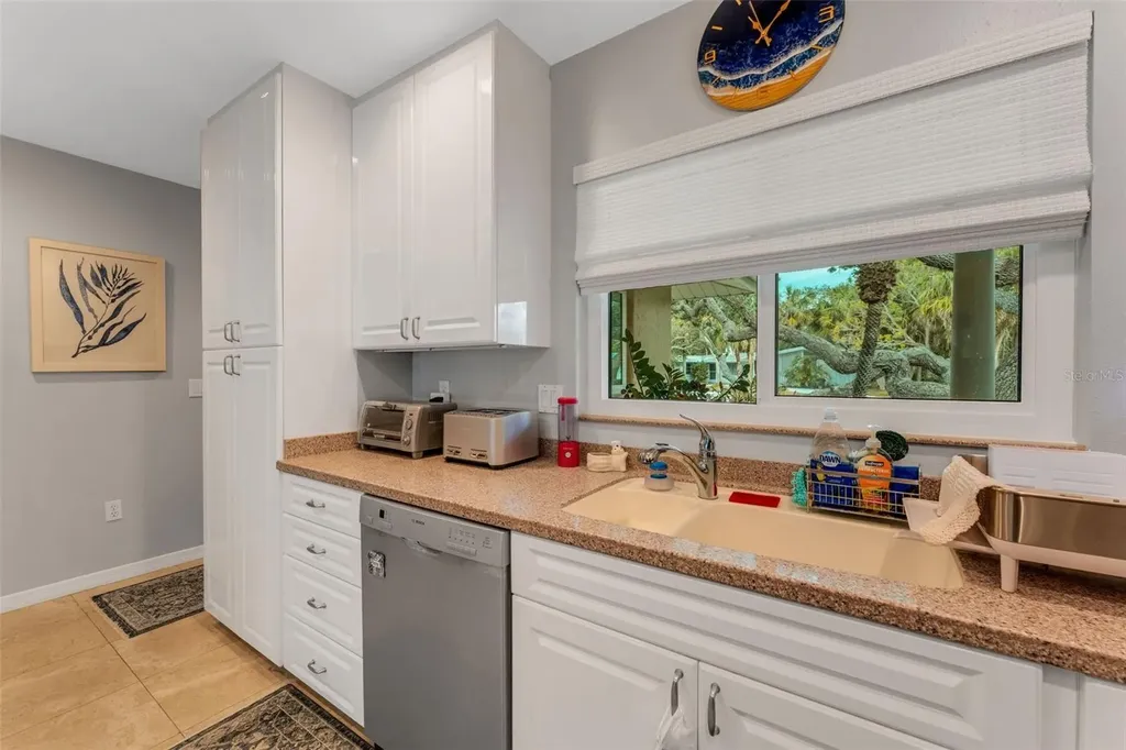 5376 Shadow Lawn Drive Sarasota FL 34242
