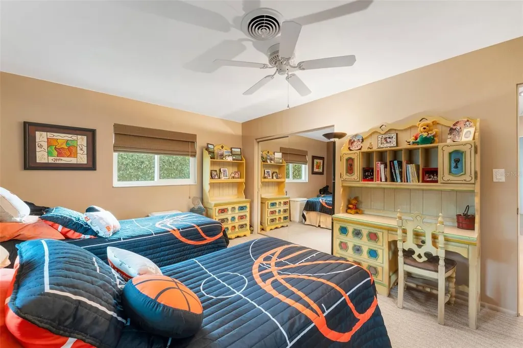 5376 Shadow Lawn Drive Sarasota FL 34242