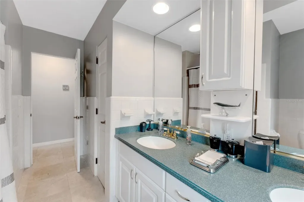 5376 Shadow Lawn Drive Sarasota FL 34242