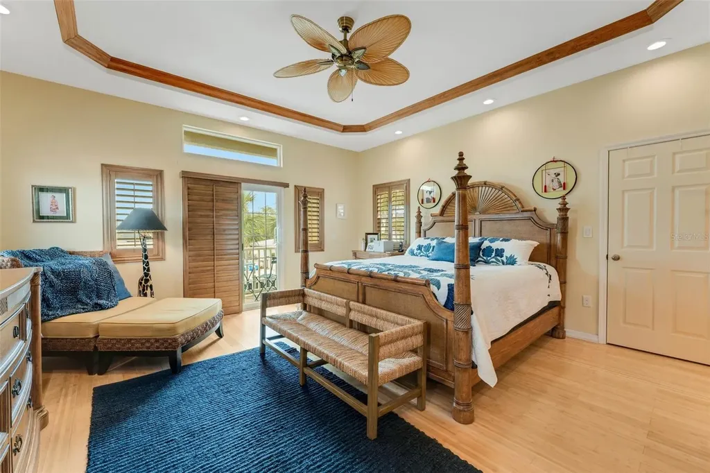 5376 Shadow Lawn Drive Sarasota FL 34242