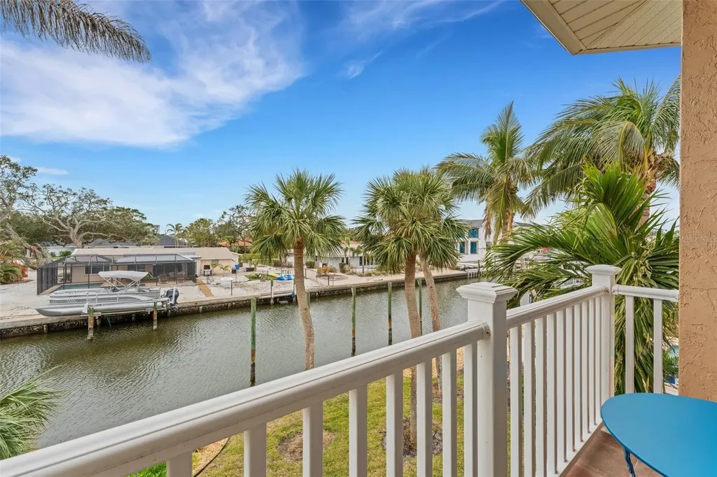 5376 Shadow Lawn Drive Sarasota FL 34242