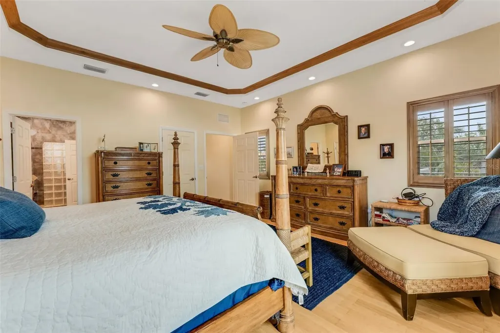 5376 Shadow Lawn Drive Sarasota FL 34242