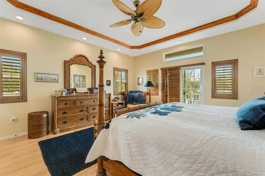 5376 Shadow Lawn Drive Sarasota FL 34242