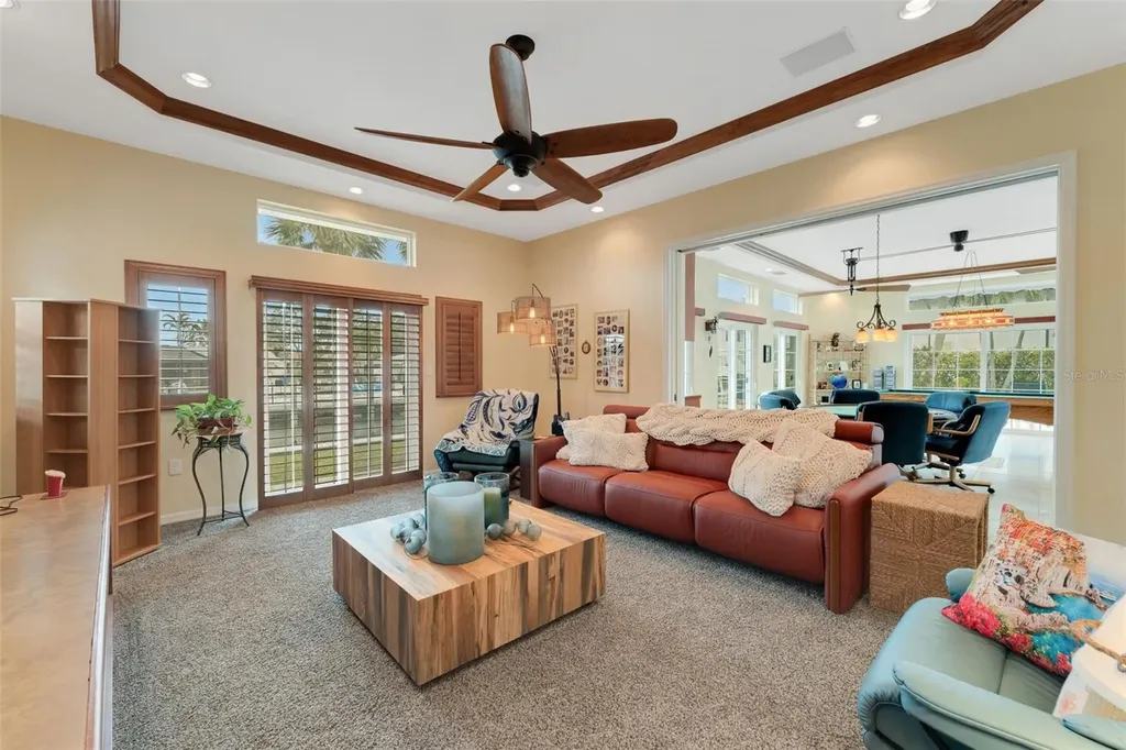 5376 Shadow Lawn Drive Sarasota FL 34242