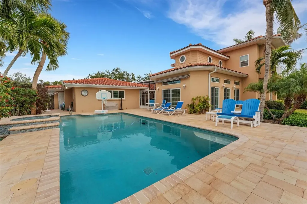 5376 Shadow Lawn Drive Sarasota FL 34242