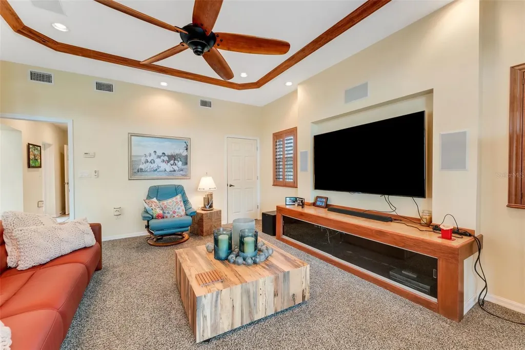 5376 Shadow Lawn Drive Sarasota FL 34242