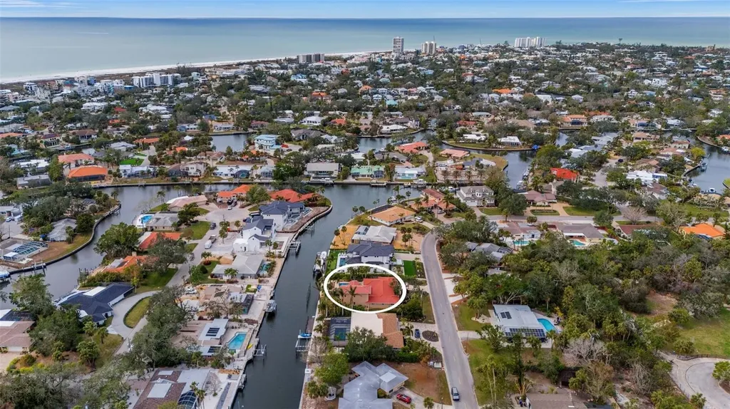 5376 Shadow Lawn Drive Sarasota FL 34242