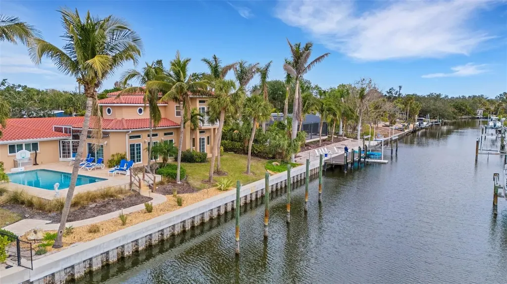 5376 Shadow Lawn Drive Sarasota FL 34242