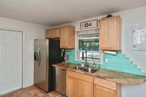 5620 Antoinette Street Sarasota FL 34232