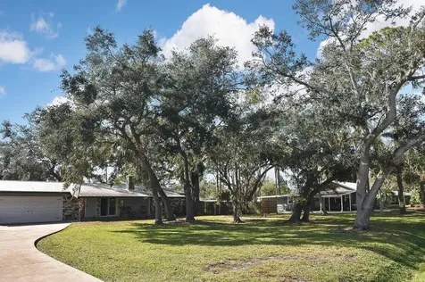 5620 Antoinette Street Sarasota FL 34232