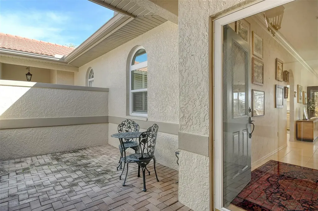 3416 W Chelmsford Court Sarasota FL 34235