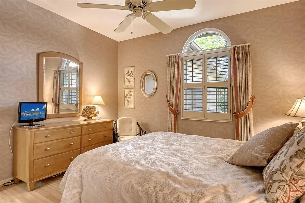 3416 W Chelmsford Court Sarasota FL 34235