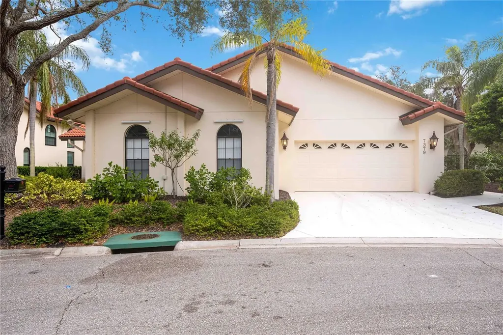 7379 Villa D Este Drive Sarasota FL 34238