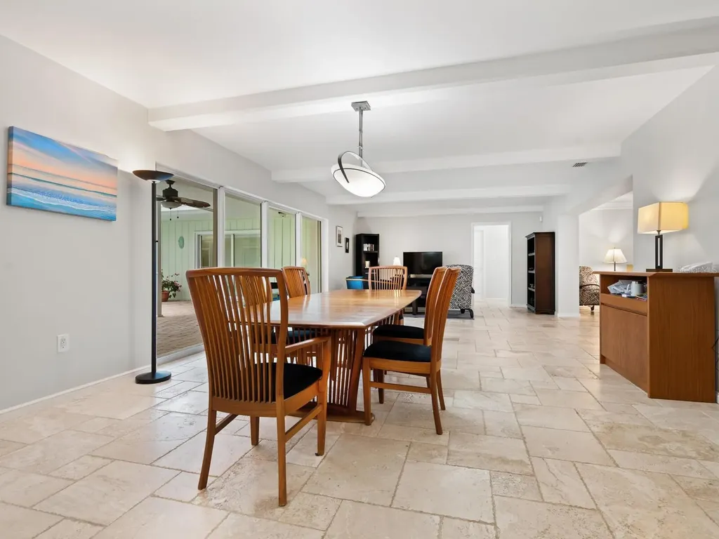7331 Westmoreland Drive Sarasota FL 34243