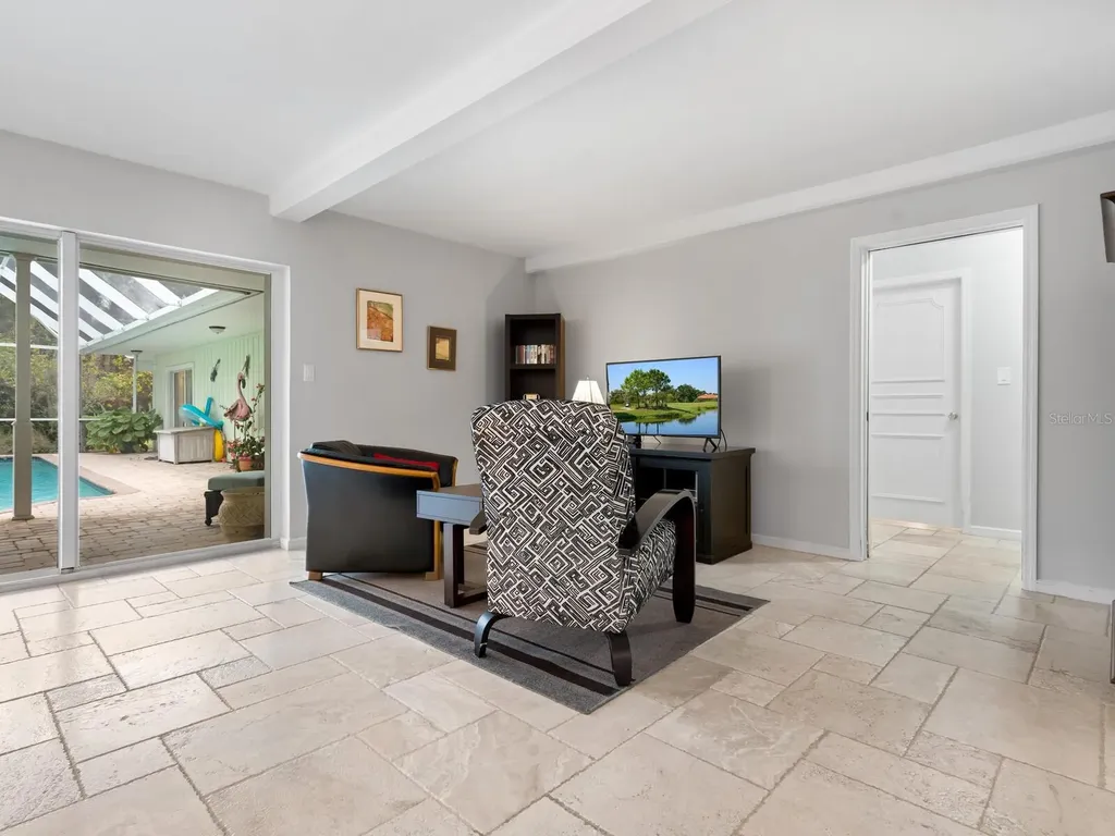7331 Westmoreland Drive Sarasota FL 34243