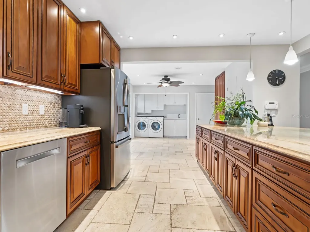7331 Westmoreland Drive Sarasota FL 34243