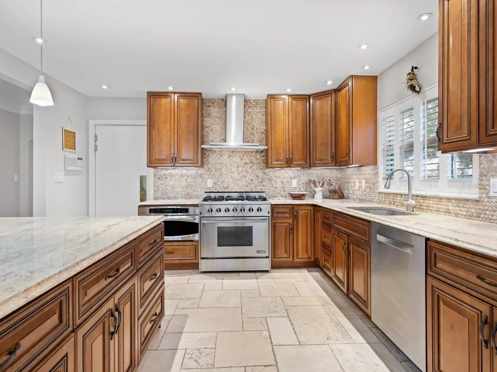 7331 Westmoreland Drive Sarasota FL 34243