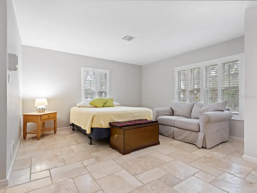 7331 Westmoreland Drive Sarasota FL 34243