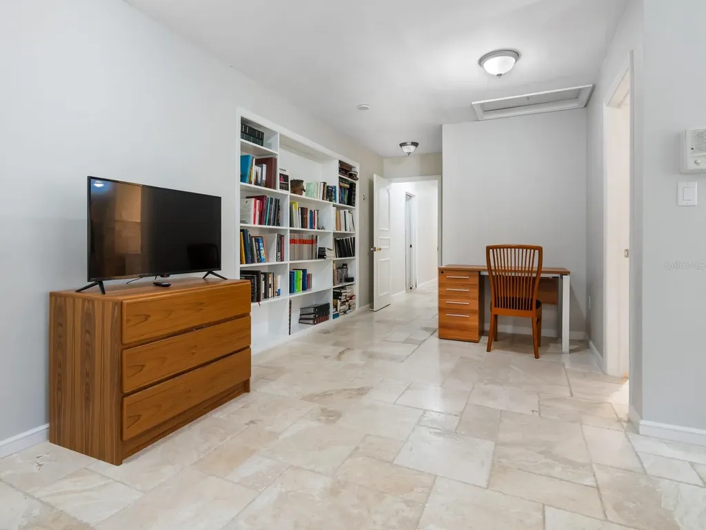 7331 Westmoreland Drive Sarasota FL 34243