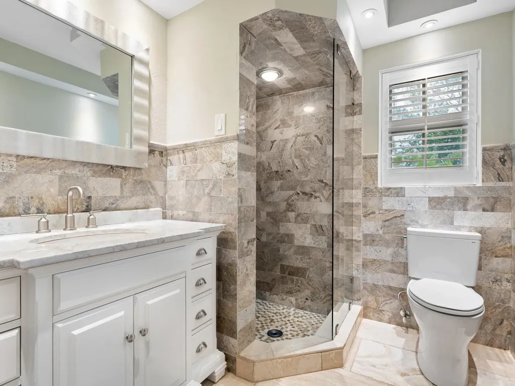 7331 Westmoreland Drive Sarasota FL 34243