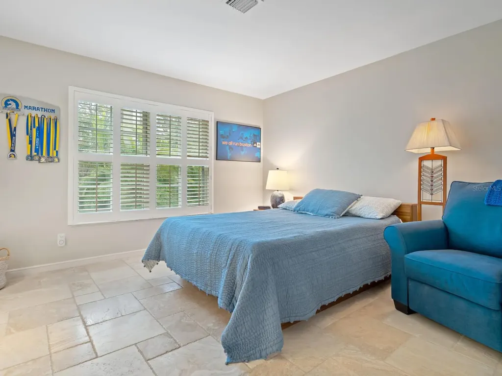 7331 Westmoreland Drive Sarasota FL 34243