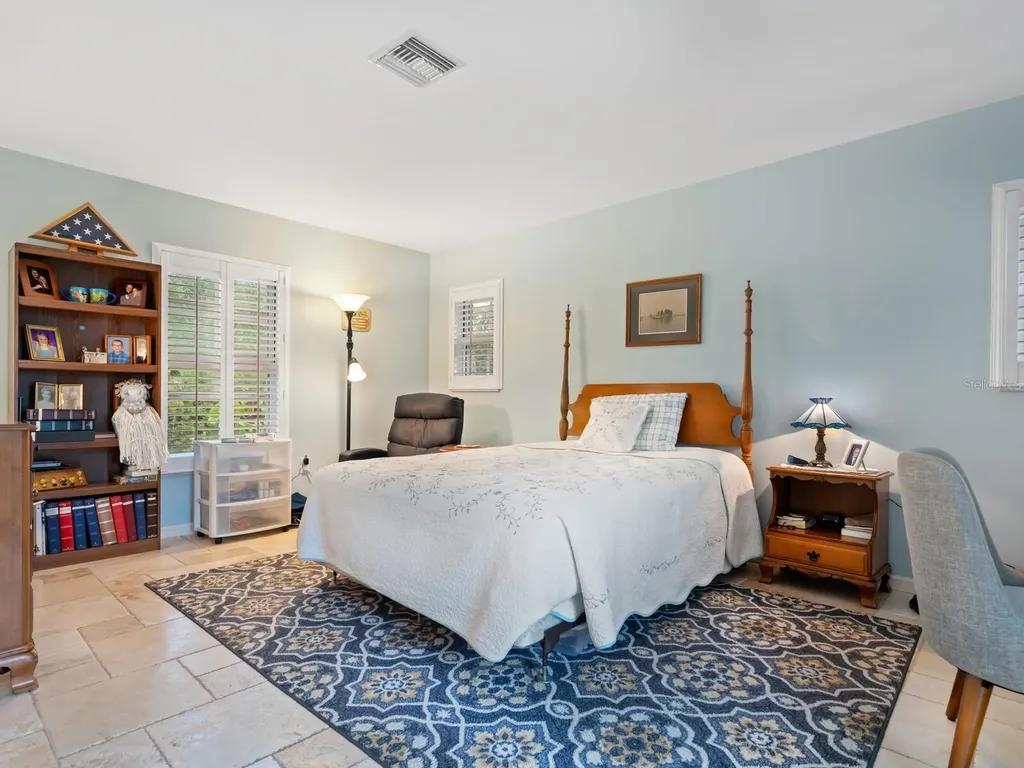 7331 Westmoreland Drive Sarasota FL 34243