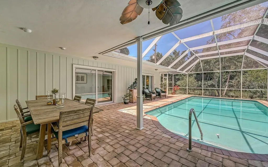 7331 Westmoreland Drive Sarasota FL 34243