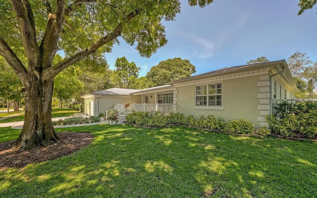 7331 Westmoreland Drive Sarasota FL 34243