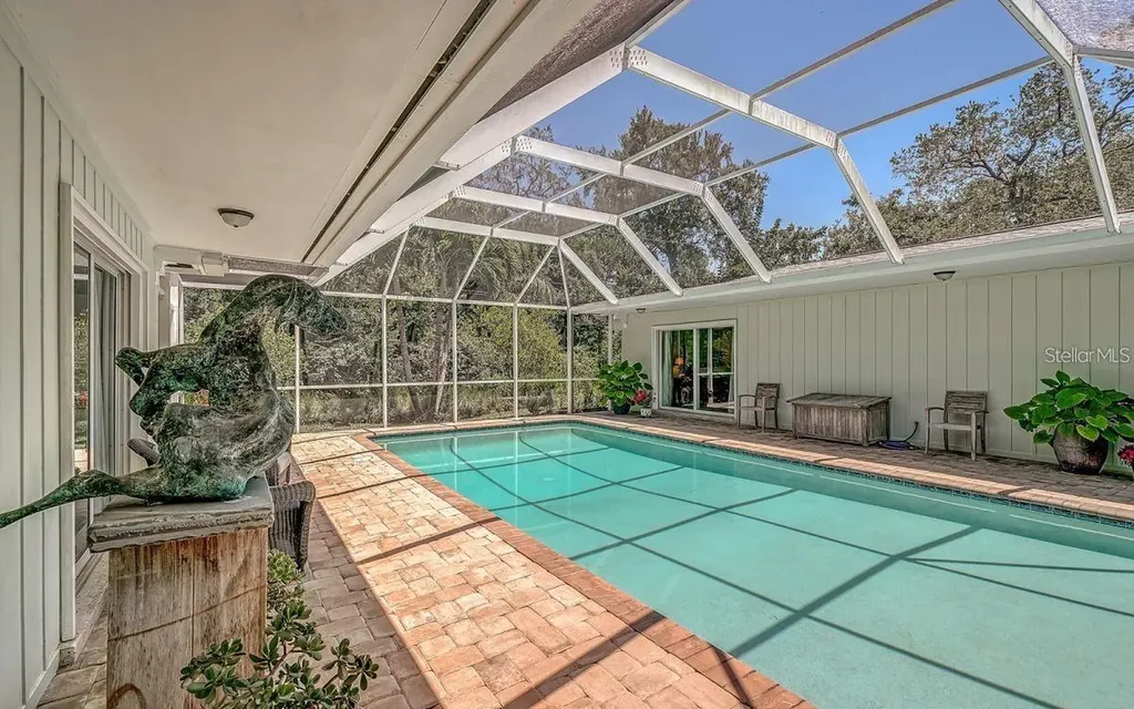 7331 Westmoreland Drive Sarasota FL 34243