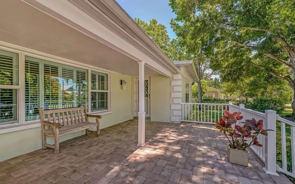 7331 Westmoreland Drive Sarasota FL 34243