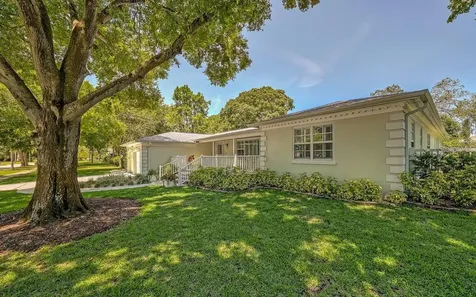 7331 Westmoreland Drive Sarasota FL 34243