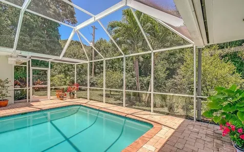 7331 Westmoreland Drive Sarasota FL 34243