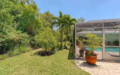 7331 Westmoreland Drive Sarasota FL 34243