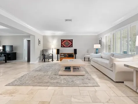 7331 Westmoreland Drive Sarasota FL 34243