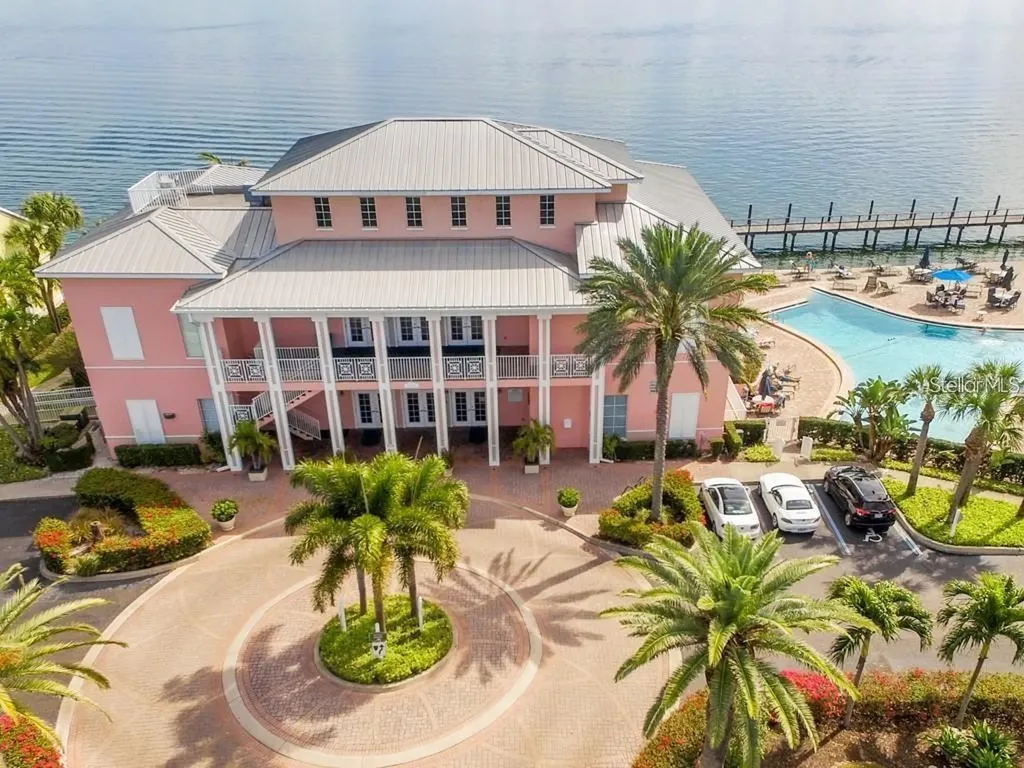 5004 Starfish Drive SE St Petersburg FL 33705
