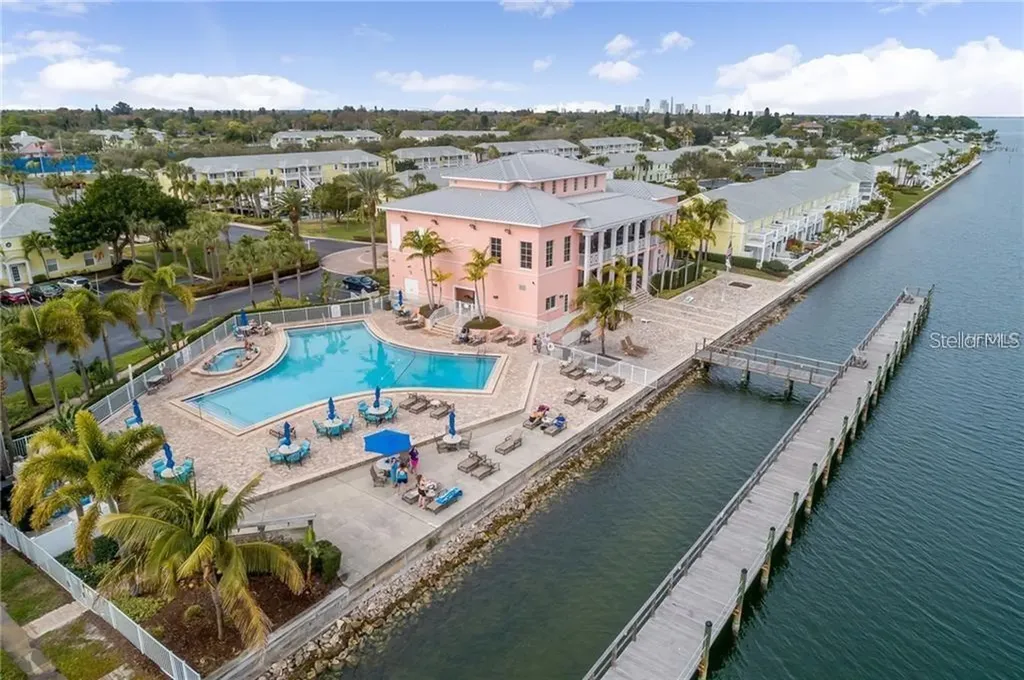 5004 Starfish Drive SE St Petersburg FL 33705