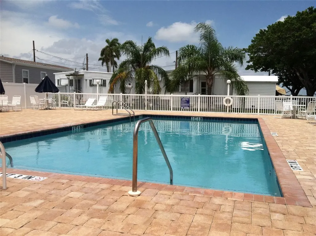 3710 Gulf Of Mexico Drive Longboat Key FL 34228