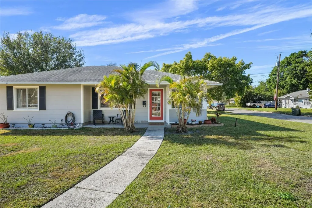 1602 30th Street W Bradenton FL 34205