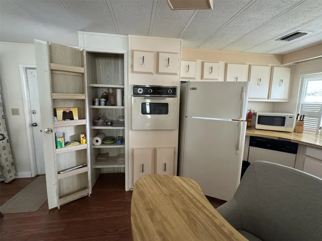 9138 Lake Point Boulevard Lake Wales FL 33898